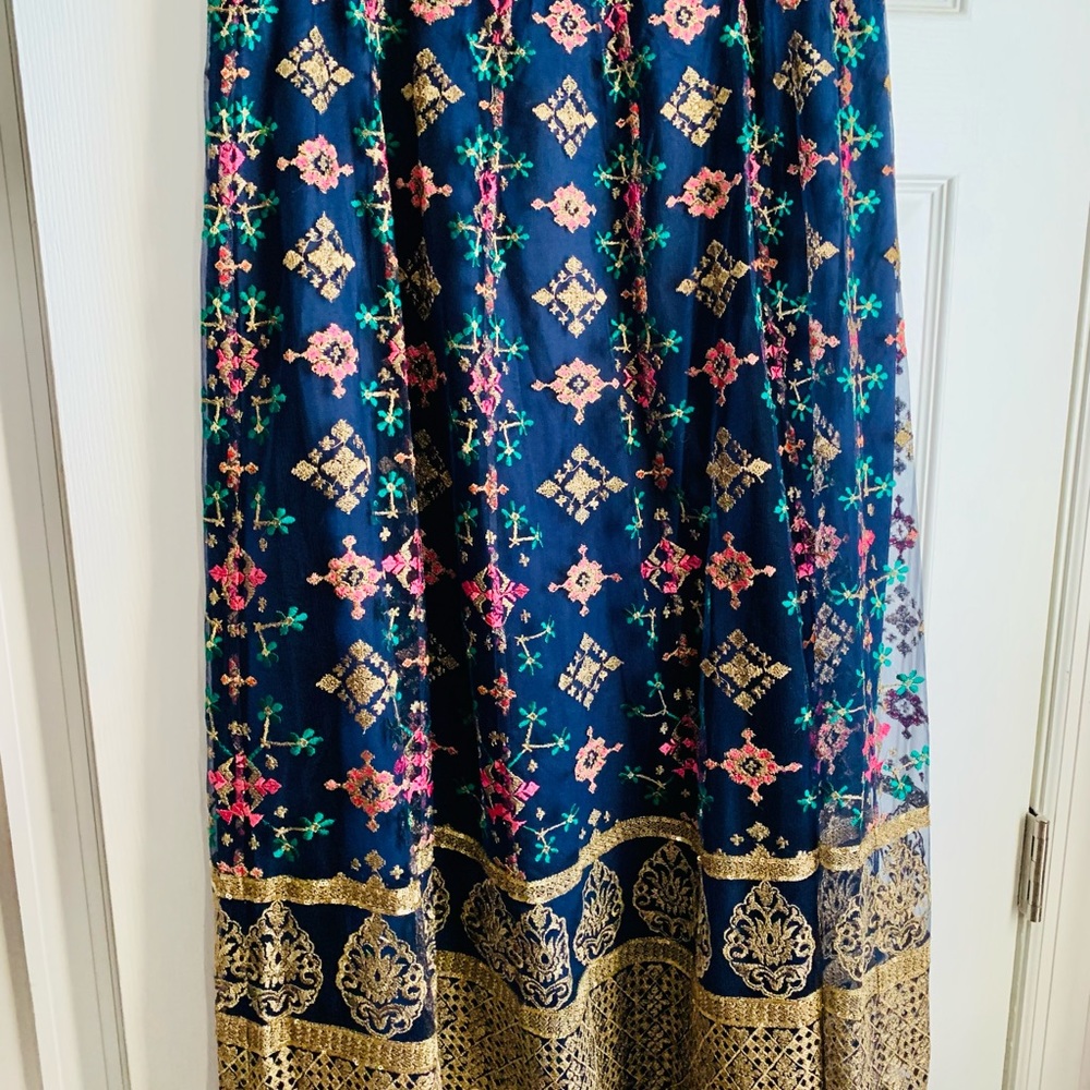 Vibrant Maxi Length Skirt…Flowing…Size L…Made in India